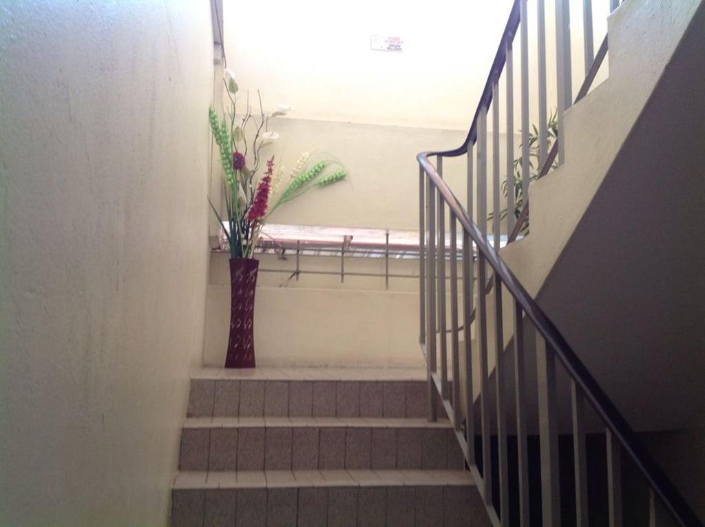 Hotel Morning Glory Kudat Esterno foto
